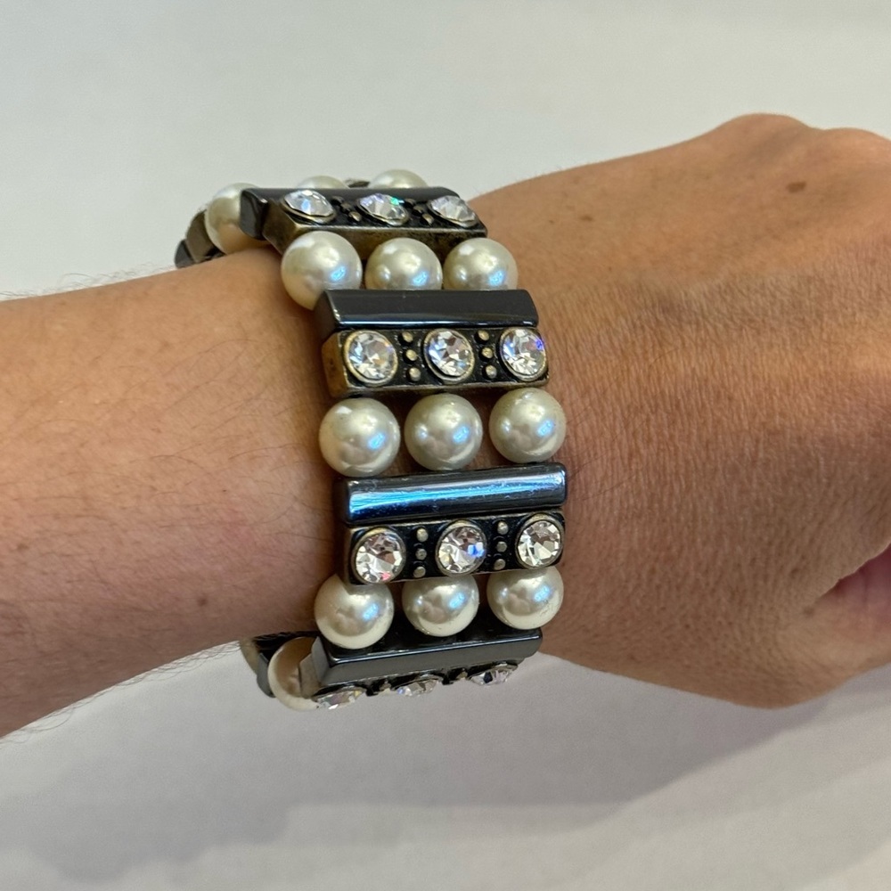 Lia Sophia Classique Pearl Rhinestone Stretch Bracelet Jewelry